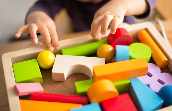 キッズスペース完備の最新のサロンを営んでいます | 長嶺エリアで人気の美容院・RIVA＋